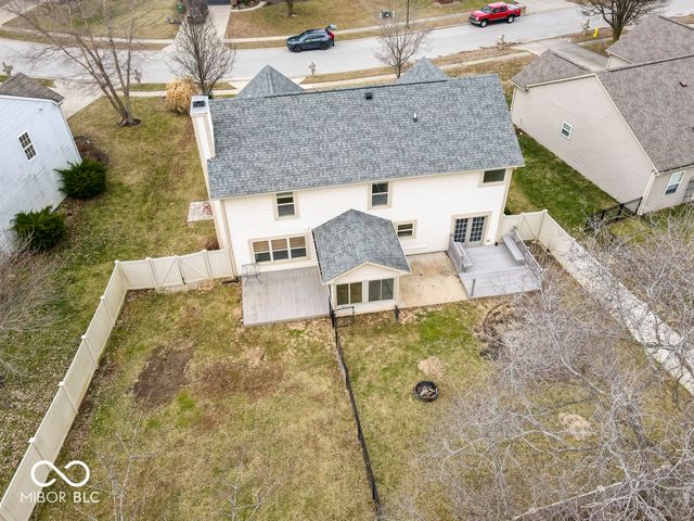 549 New London Drive, Greenwood, IN 46142