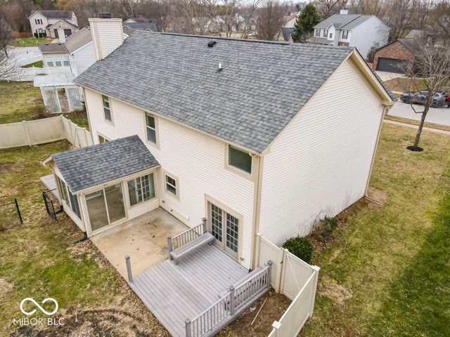 549 New London Drive, Greenwood, IN 46142