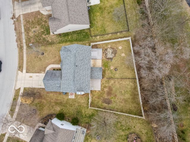 549 New London Drive, Greenwood, IN 46142