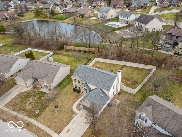 549 New London Drive, Greenwood, IN 46142