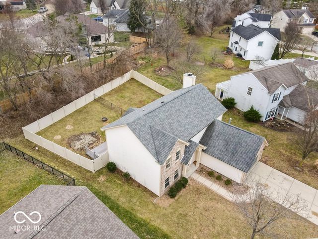 549 New London Drive, Greenwood, IN 46142