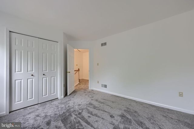 805 TANGLEGATE PL, Millersville, PA 17551