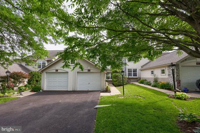 805 TANGLEGATE PL, Millersville, PA 17551