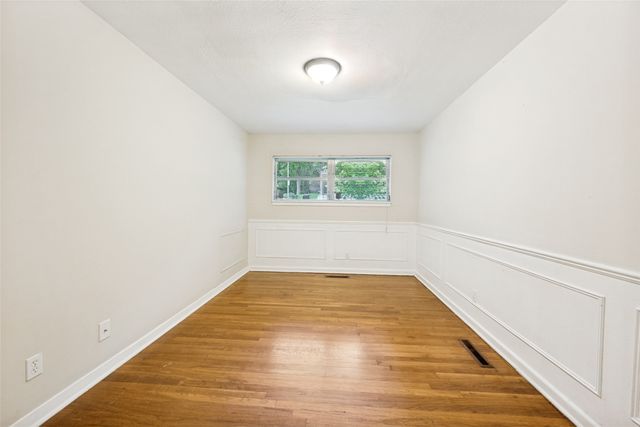 2725 Sandage Avenue, Fort Worth, TX 76109
