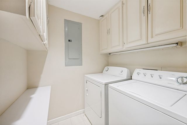 2725 Sandage Avenue, Fort Worth, TX 76109
