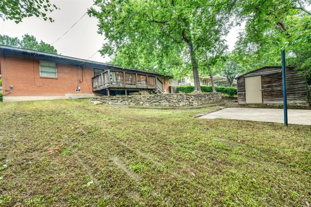 2725 Sandage Avenue, Fort Worth, TX 76109