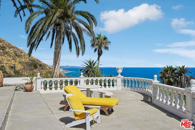 19419 Pacific Coast Highway, Malibu, CA 90265
