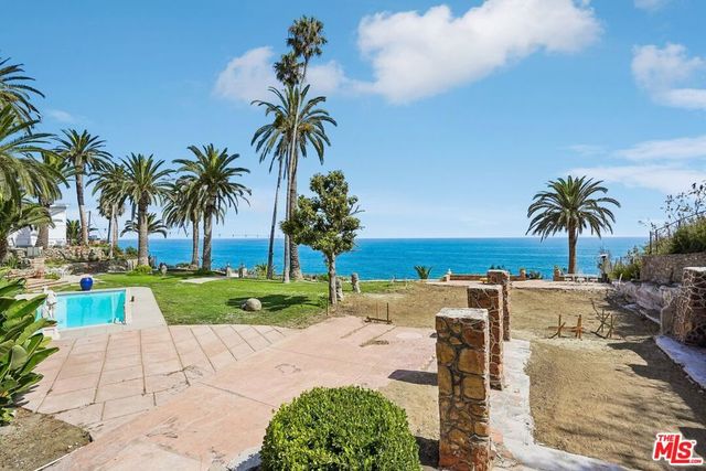 19419 Pacific Coast Highway, Malibu, CA 90265