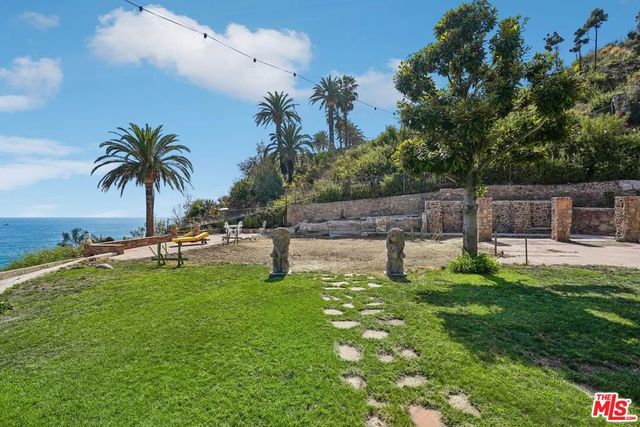 19419 Pacific Coast Highway, Malibu, CA 90265