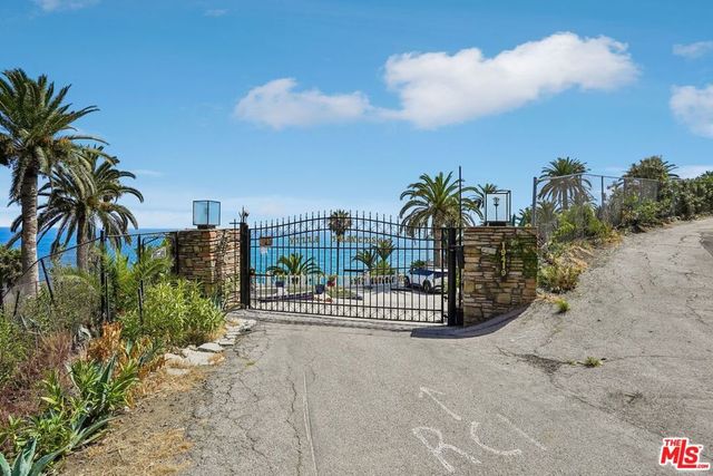 19419 Pacific Coast Highway, Malibu, CA 90265