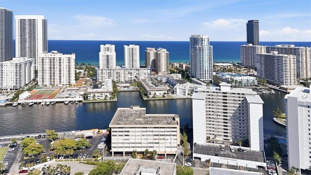 111 Golden Isles Dr G12, Hallandale Beach, FL 33009