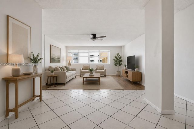111 Golden Isles Dr G12, Hallandale Beach, FL 33009