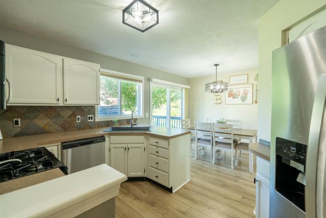 5791 Hickory Hill Court SE, Kentwood, MI 49512