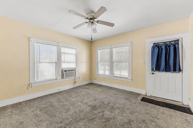 1207 21st Street, Huntsville, TX 77340