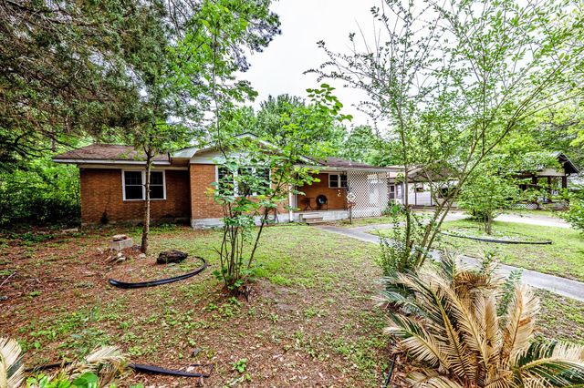 1207 21st Street, Huntsville, TX 77340