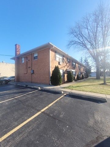 9830 Grand Avenue 2, Franklin Park, IL 60131