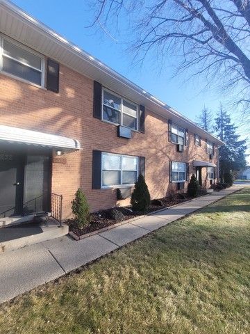 9830 Grand Avenue 2, Franklin Park, IL 60131