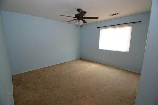 2360 S Playa Avenue, Fresno, CA 93727