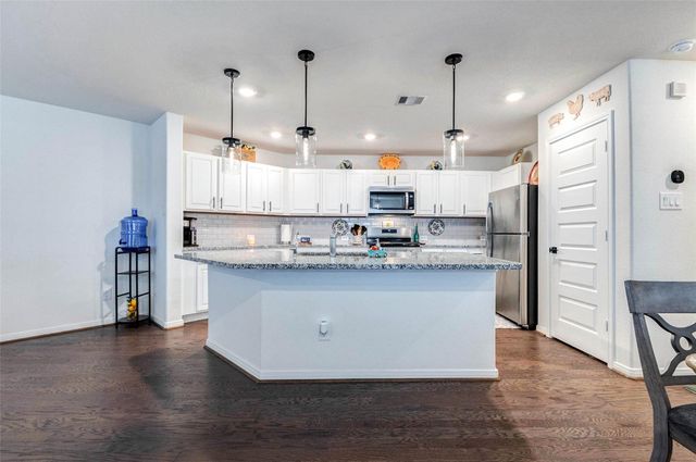 21215 Gulf Front Drive, Cypress, TX 77433