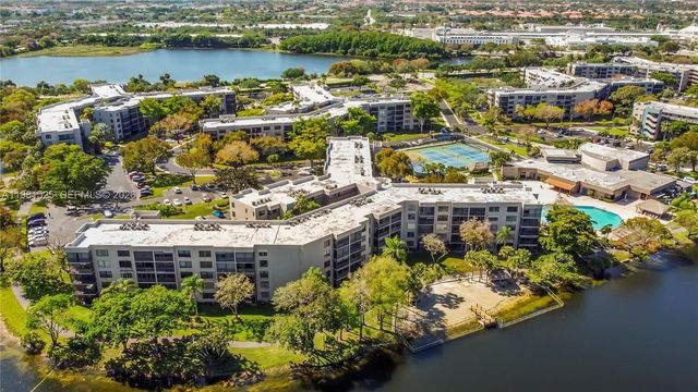 1100 Colony Point Cir 201, Pembroke Pines, FL 33026