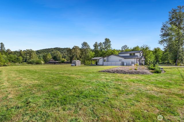 35945 SE 49th Street, Fall City, WA 98024