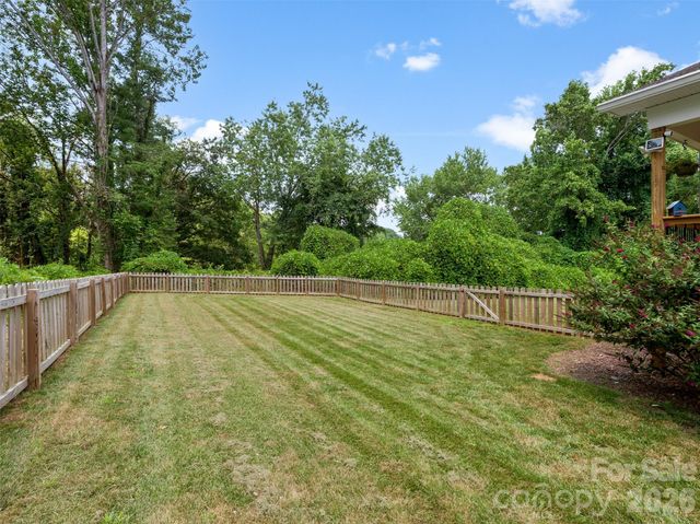 201 N Mapleton Drive, East Flat Rock, NC 28726