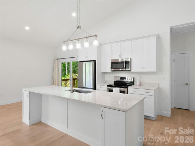 201 N Mapleton Drive, East Flat Rock, NC 28726