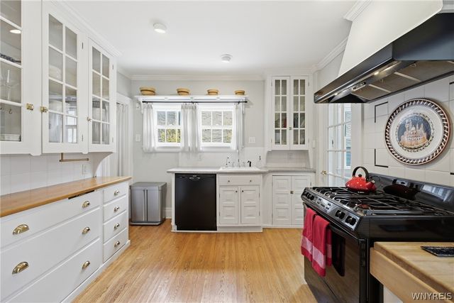96 Chatham Avenue, Buffalo, NY 14216