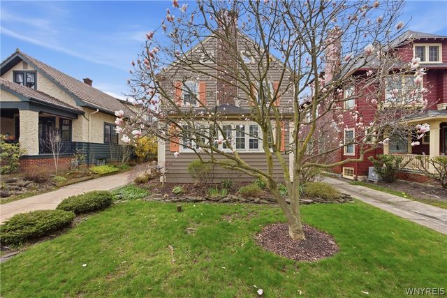 96 Chatham Avenue, Buffalo, NY 14216