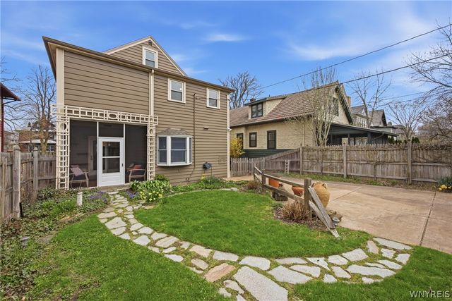 96 Chatham Avenue, Buffalo, NY 14216