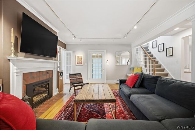 96 Chatham Avenue, Buffalo, NY 14216
