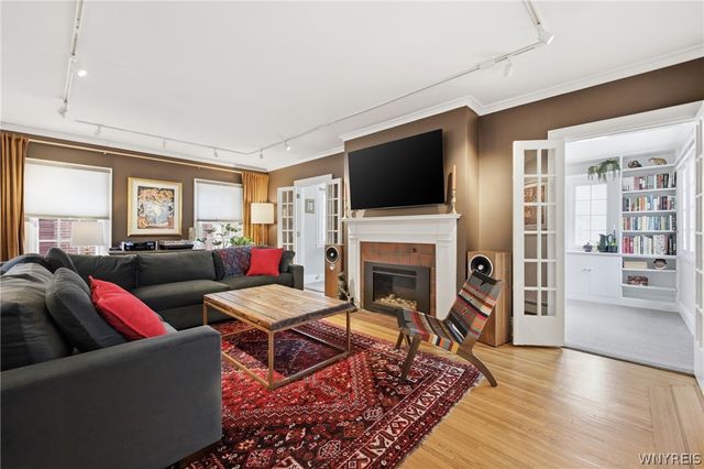 96 Chatham Avenue, Buffalo, NY 14216