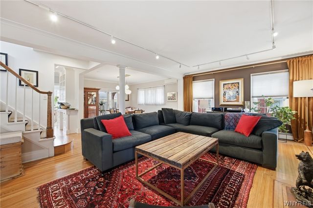 96 Chatham Avenue, Buffalo, NY 14216