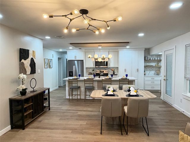 602 S Waxahachie Street, Mansfield, TX 76063