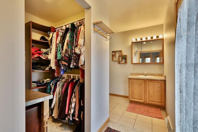 W7445 County Road G, Pardeeville, WI 53954