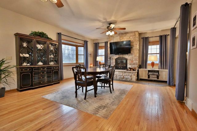 W7445 County Road G, Pardeeville, WI 53954