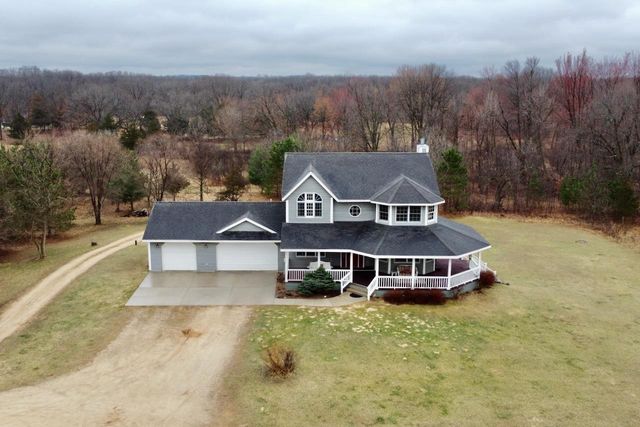 W7445 County Road G, Pardeeville, WI 53954