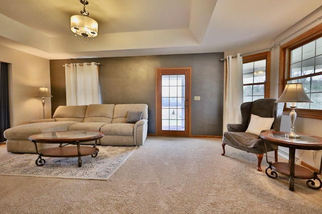 W7445 County Road G, Pardeeville, WI 53954