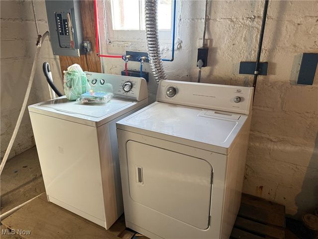 158 16th Street NW, Barberton, OH 44203