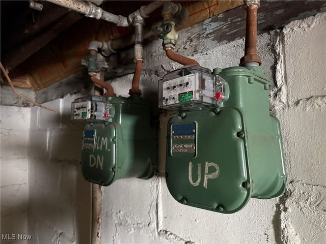 158 16th Street NW, Barberton, OH 44203