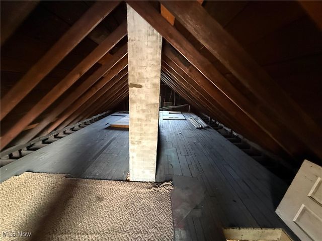 158 16th Street NW, Barberton, OH 44203