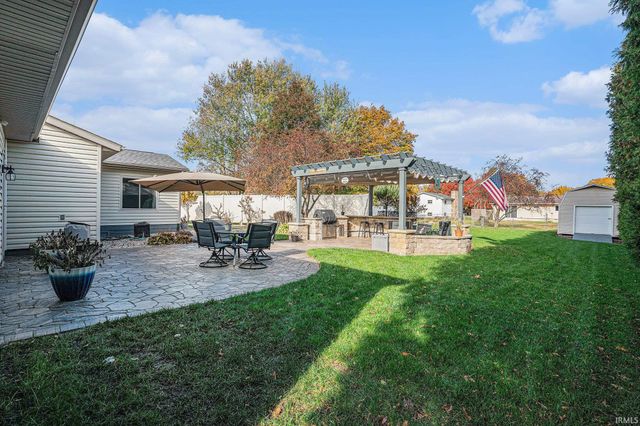 24715 Green Valley Parkway, Elkhart, IN 46517