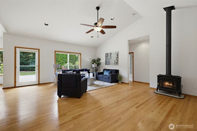 32704 110th Avenue SE, Auburn, WA 98092