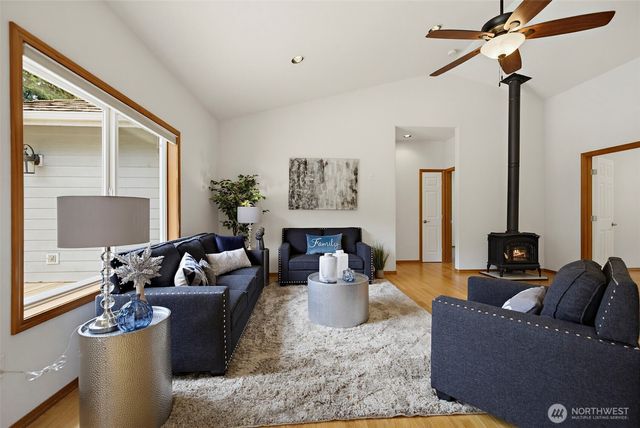 32704 110th Avenue SE, Auburn, WA 98092