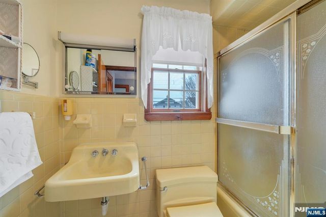 179 Page Avenue, Lyndhurst, NJ 07071