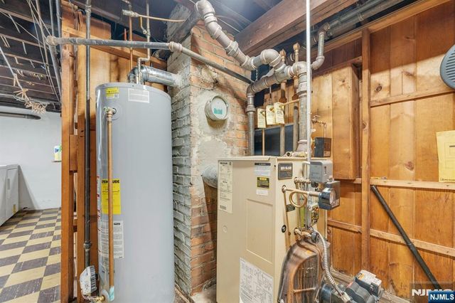 179 Page Avenue, Lyndhurst, NJ 07071