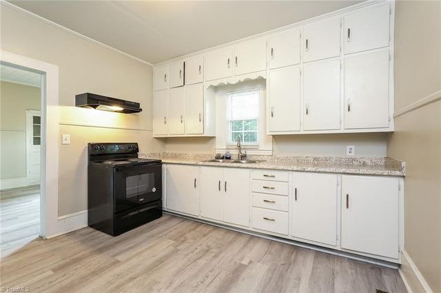 1504 Cloverdale Street, High Point, NC 27260