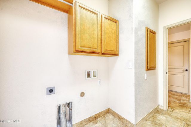 532 VIA DE LOS ARBOLES, El Paso, TX 79932