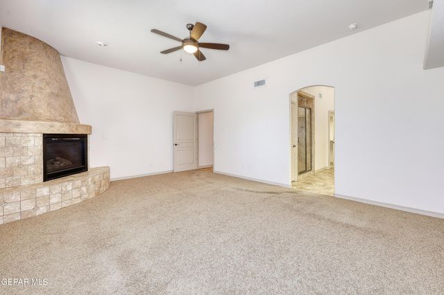 532 VIA DE LOS ARBOLES, El Paso, TX 79932