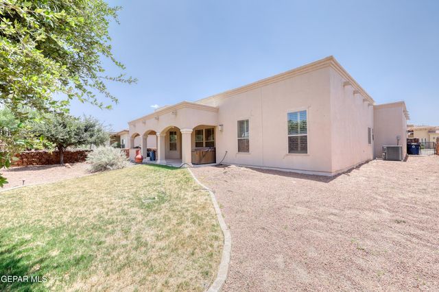 532 VIA DE LOS ARBOLES, El Paso, TX 79932